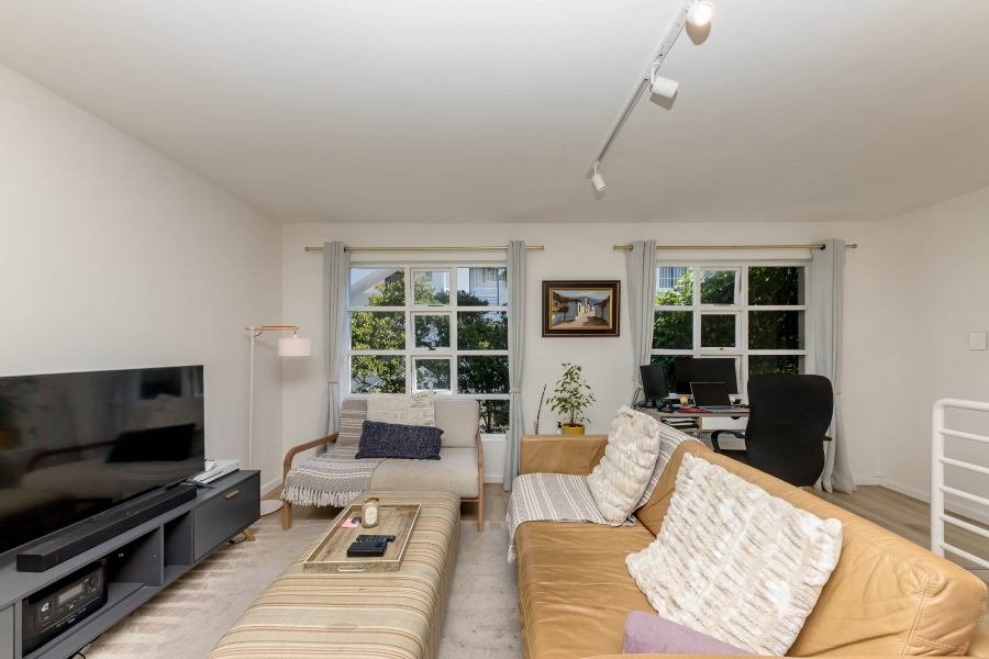 To Let 2 Bedroom Property for Rent in Sea Point Western Cape